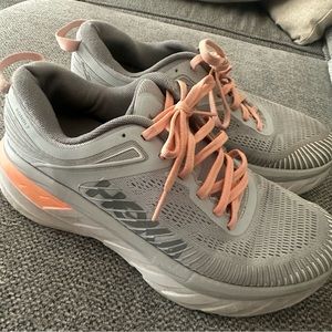 Hoka Bondi 7 size 8